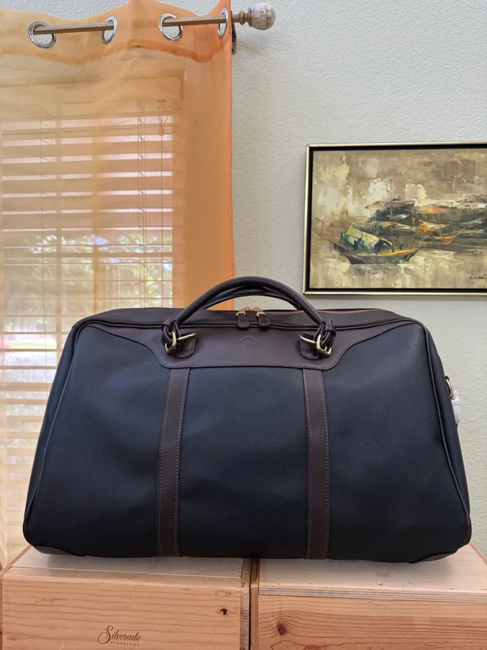 VINTAGE MULHOLLAND BROTHERS HANDMADE 100% LEATHER DUFFLE BAG. NWT - Picture 1 of 12
